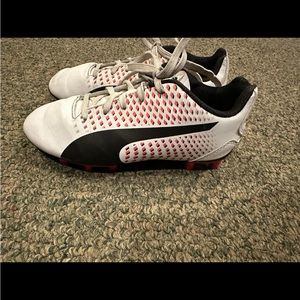 Puma Adreno III FG White-Black-Coral Junior / Kids Soccer Cleats Size 2C US